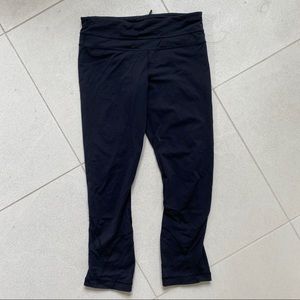 Lululemon black inspire crop leggings